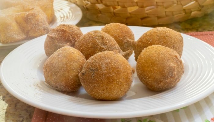 Bolinho de banana frito