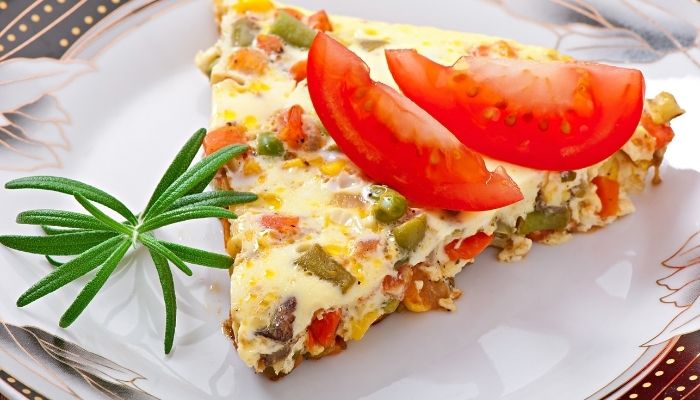 Omelete com tomate